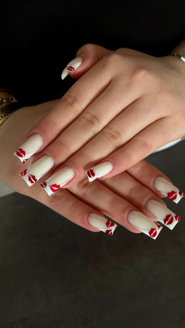 Nail art lèvres
