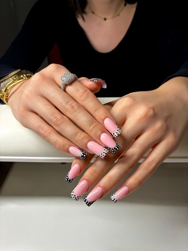 Nail art pois